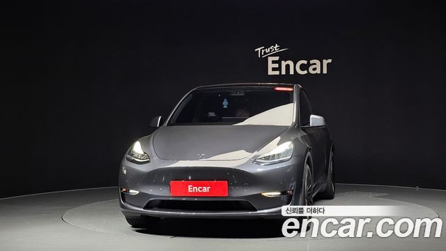 Tesla Model Y Long Range AWD - фото 2