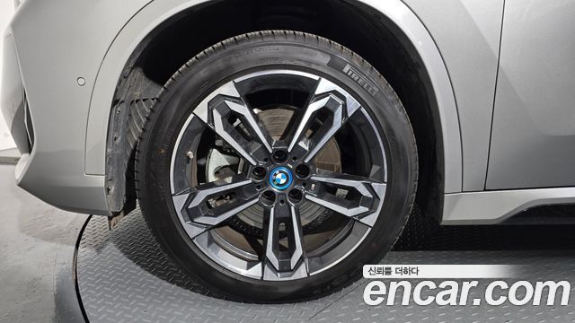 BMW iX1 U11 xDrive 30 M Sport - фото 4