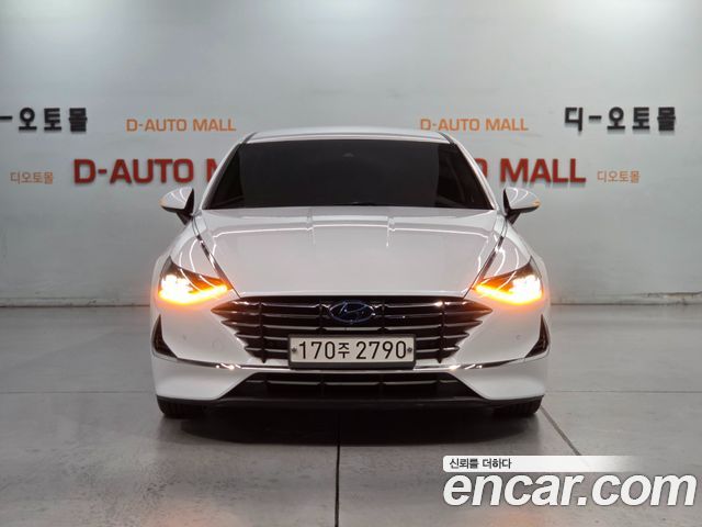 Hyundai Sonata DN8 2.0 Premium Family - фото 1