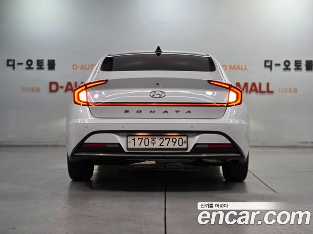 Hyundai Sonata DN8 2.0 Premium Family - фото 4