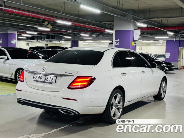 Mercedes-Benz E-Class W213 E220d 4MATIC Avantgarde - фото 3