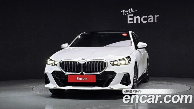 BMW 5-Series G60 520i M Sport - фото 2