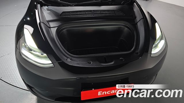Tesla Model Y RWD - фото 4
