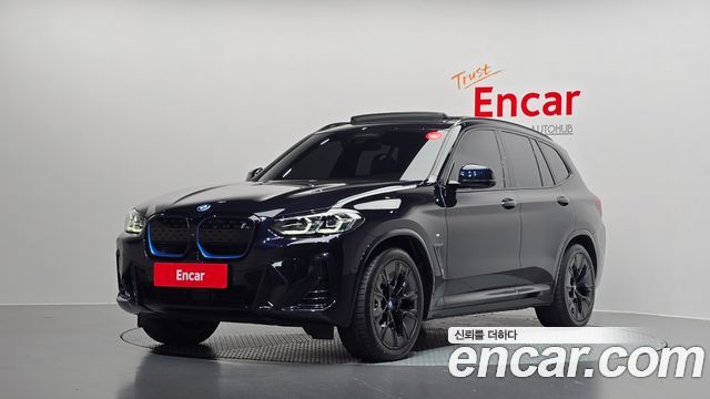 BMW iX3 M Sports - фото 0