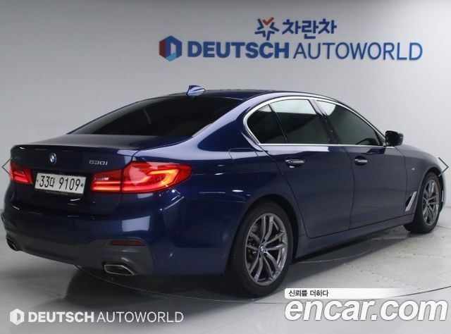 BMW 5-Series G30 530i xDrive M Sport Package - фото 1
