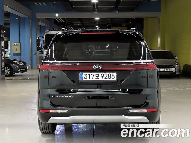 Kia Carnival 4-го поколения 9-Seater Noblesse - фото 2