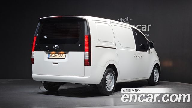 Hyundai Staria Cargo 3-Seater Smart - фото 1