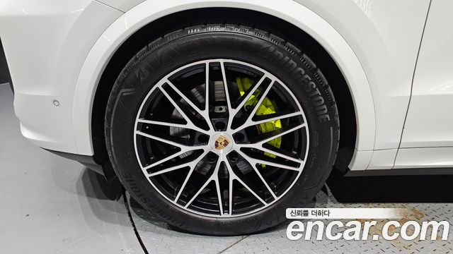 Porsche Cayenne PO536 3.0 E-Hybrid Coupe - фото 4