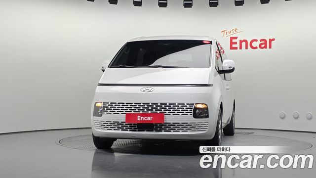 Hyundai Staria Tourer 11-Seater Modern - фото 2
