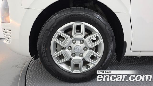 Hyundai Staria Tourer 11-Seater Modern - фото 4