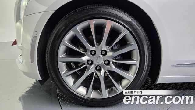 Cadillac CT6 2.0 Turbo - фото 4