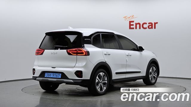 Kia Niro Earth - фото 1