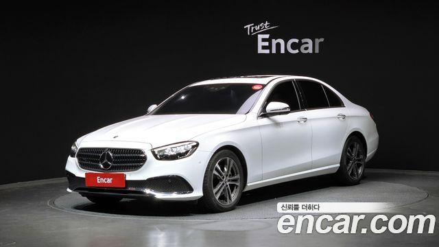 Mercedes-Benz E-Class W213 E250 Avantgarde - фото 0