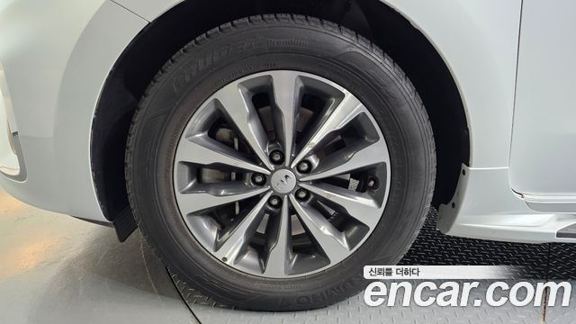 Kia Carnival Новый 9-Seater Luxury - фото 4