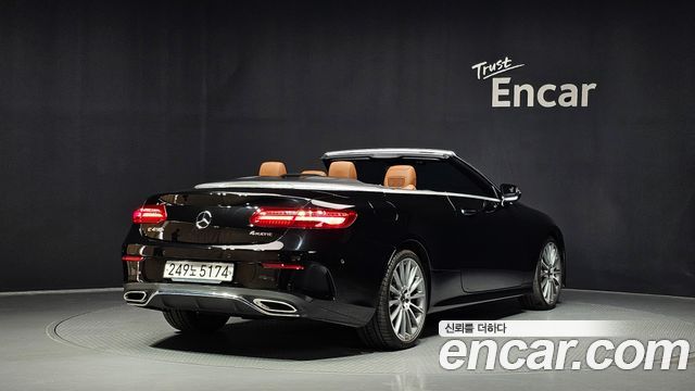 Mercedes-Benz E-Class W213 E450 4MATIC Cabriolet - фото 1