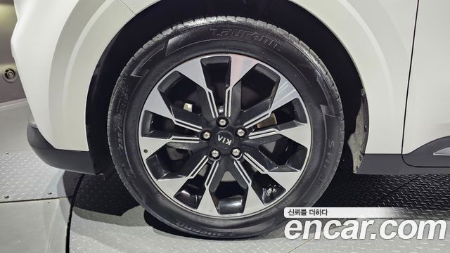 Kia Carnival 4-го поколения 9-Seater Signature - фото 4