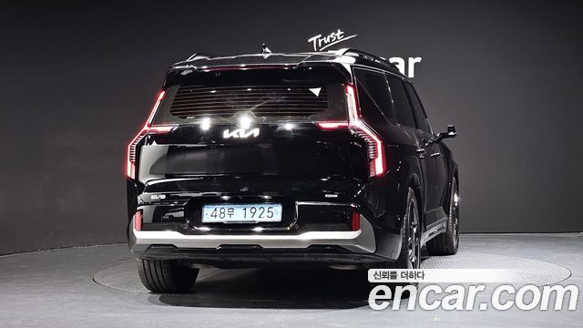 Kia EV9 Long Range 4WD GT Line - фото 2