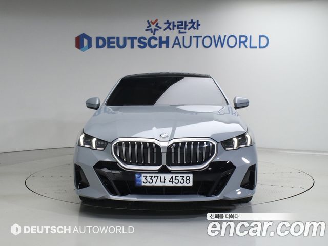 BMW 5-Series G60 520i M Sport - фото 3