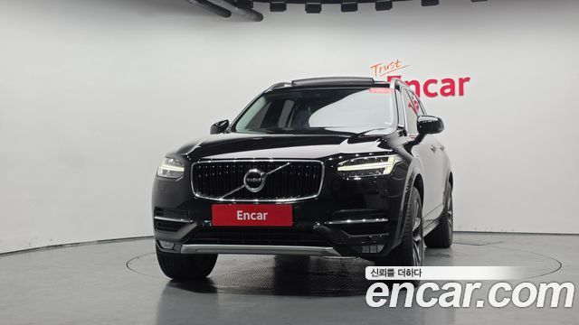 Volvo XC90 2-го поколения D5 Momentum - фото 1