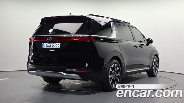 Kia Carnival 4-го поколения 9-Seater Signature - фото 1