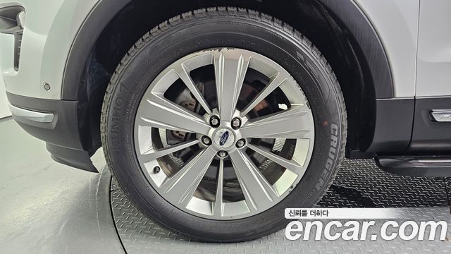 Ford Explorer 2.3 Limited 4WD 5th - фото 4