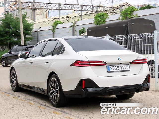 BMW 5-Series G60 520i M Sport - фото 2
