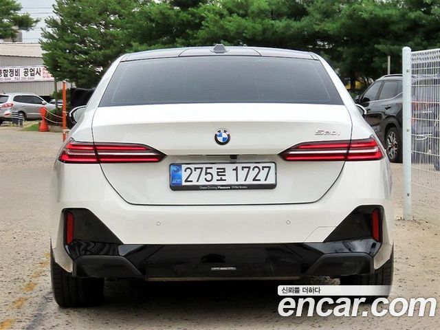 BMW 5-Series G60 520i M Sport - фото 3