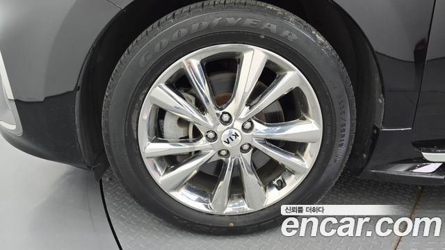 Kia Carnival Новый Gasoline 9-Seater Noblesse Special - фото 4