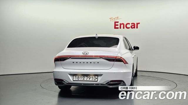 Hyundai Grandeur Новый IG 3.0 LPi Rent Car Premium - фото 3