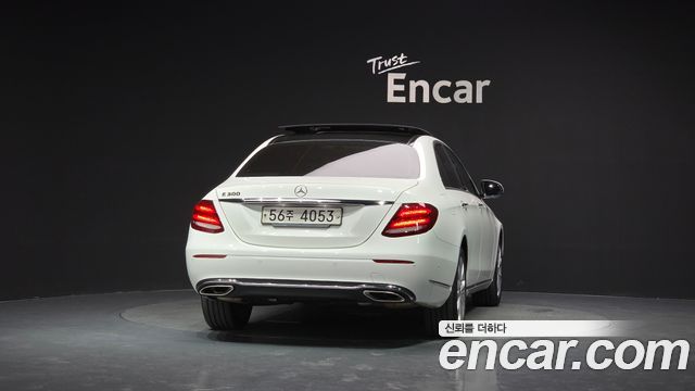 Mercedes-Benz E-Class W213 E300 Exclusive - фото 3