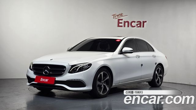 Mercedes-Benz E-Class W213 E250 Avantgarde - фото 0