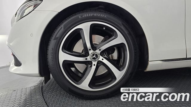 Mercedes-Benz E-Class W213 E250 Avantgarde - фото 4