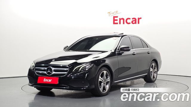 Mercedes-Benz E-Class W213 E300 Avantgarde - фото 0