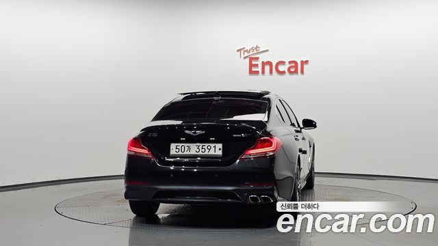 Genesis G70 2.0T AWD Supreme - фото 2