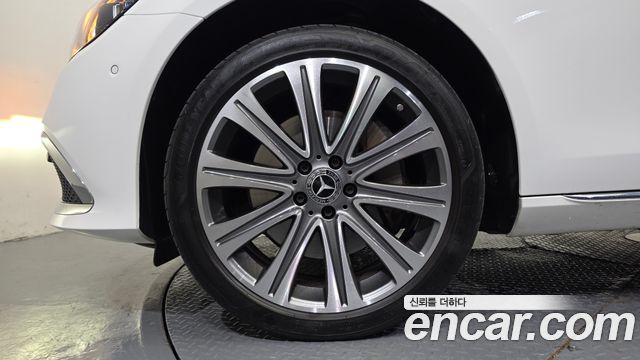 Mercedes-Benz E-Class W213 E350 4MATIC Exclusive - фото 4