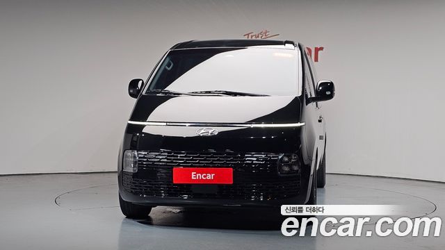 Hyundai Staria Tourer 11-Seater Modern - фото 1