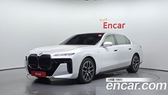 BMW 7-Series G70 740d xDrive M Sport - фото 0
