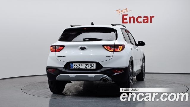 Kia Stonic 1.0 Turbo Prestige - фото 3