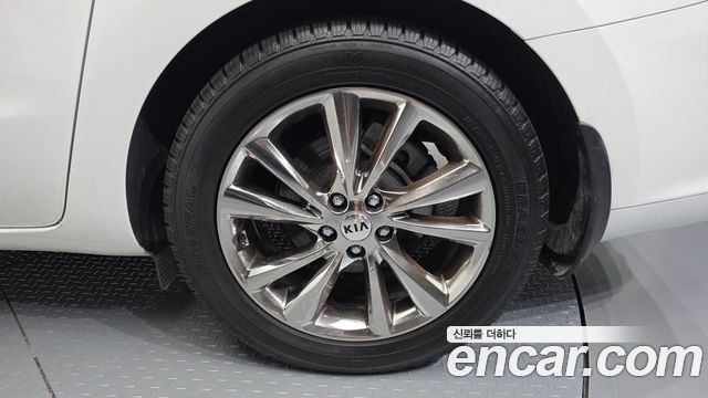 Kia Carnival Новый 9-Seater Noblesse Special - фото 4