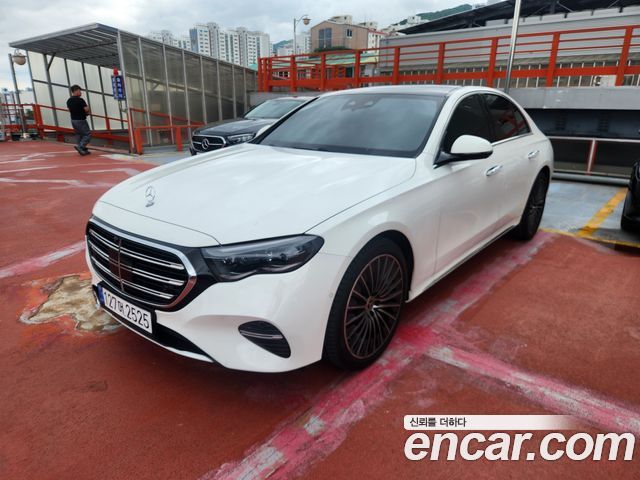 Mercedes-Benz E-Class W214 E450 4MATIC - фото 0