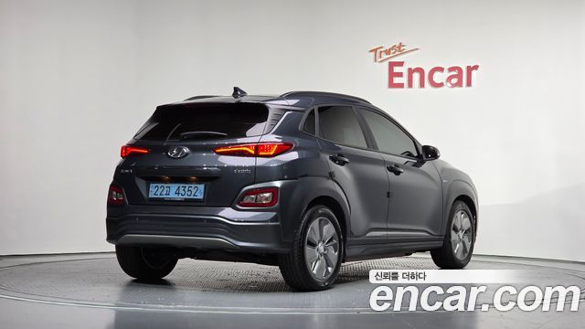 Hyundai Kona Premium - фото 1