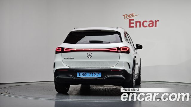 Mercedes-Benz EQA H243 EQA250 AMG Line - фото 3