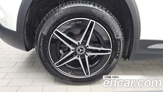 Mercedes-Benz EQA H243 EQA250 AMG Line - фото 4