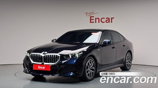 BMW 5-Series G60 520i M Sport - фото 0