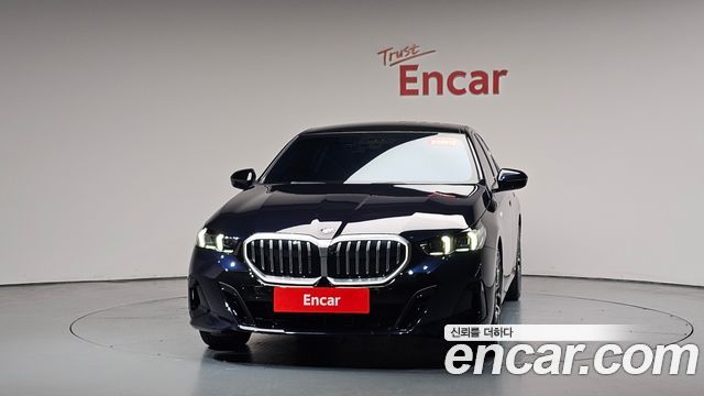 BMW 5-Series G60 520i M Sport - фото 2