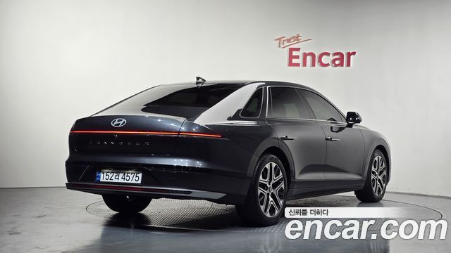 Hyundai Grandeur GN7 2,5 Gasoline 2WD Premium - фото 1