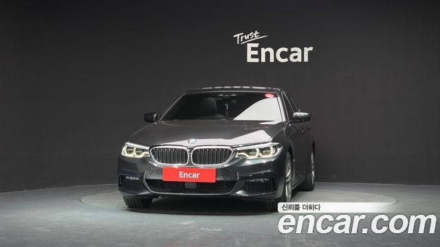 BMW 5-Series G30 530e M Sport - фото 2
