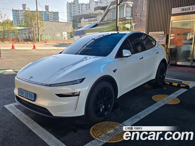 Tesla Model Y Premium RWD - фото 2