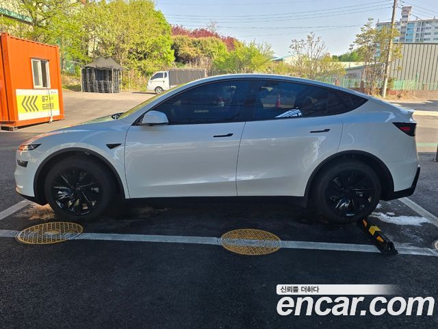 Tesla Model Y Premium RWD - фото 3
