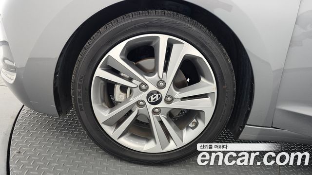 Hyundai Avante AD 1.6 GDI Value Plus - фото 4